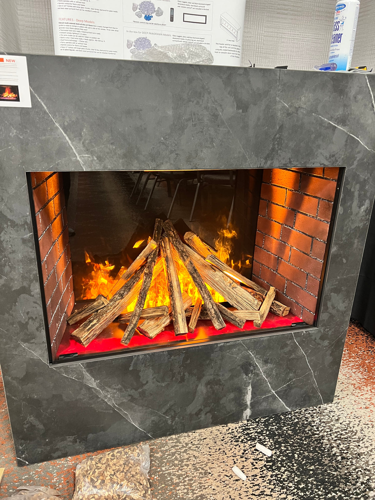 Optimyst water vapor flame detail on the Amantii Signature 38